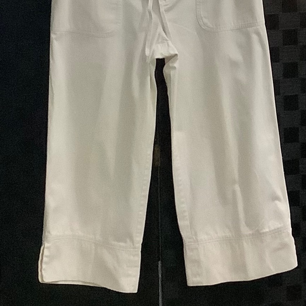 DKNY Jeans, off white wide leg cropped pant, size 12